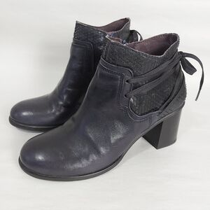 Brako Anatomic Comfy Ankle Boot Adjustable Back Tie Block Heel Dark Navy Leather